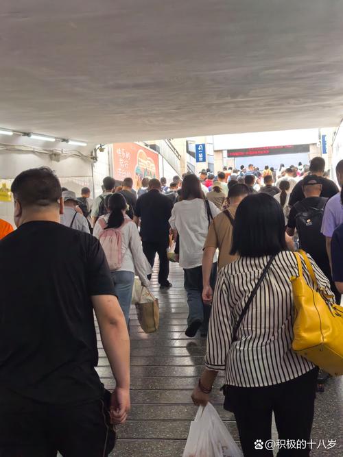 LIBOR是实时更新的吗?